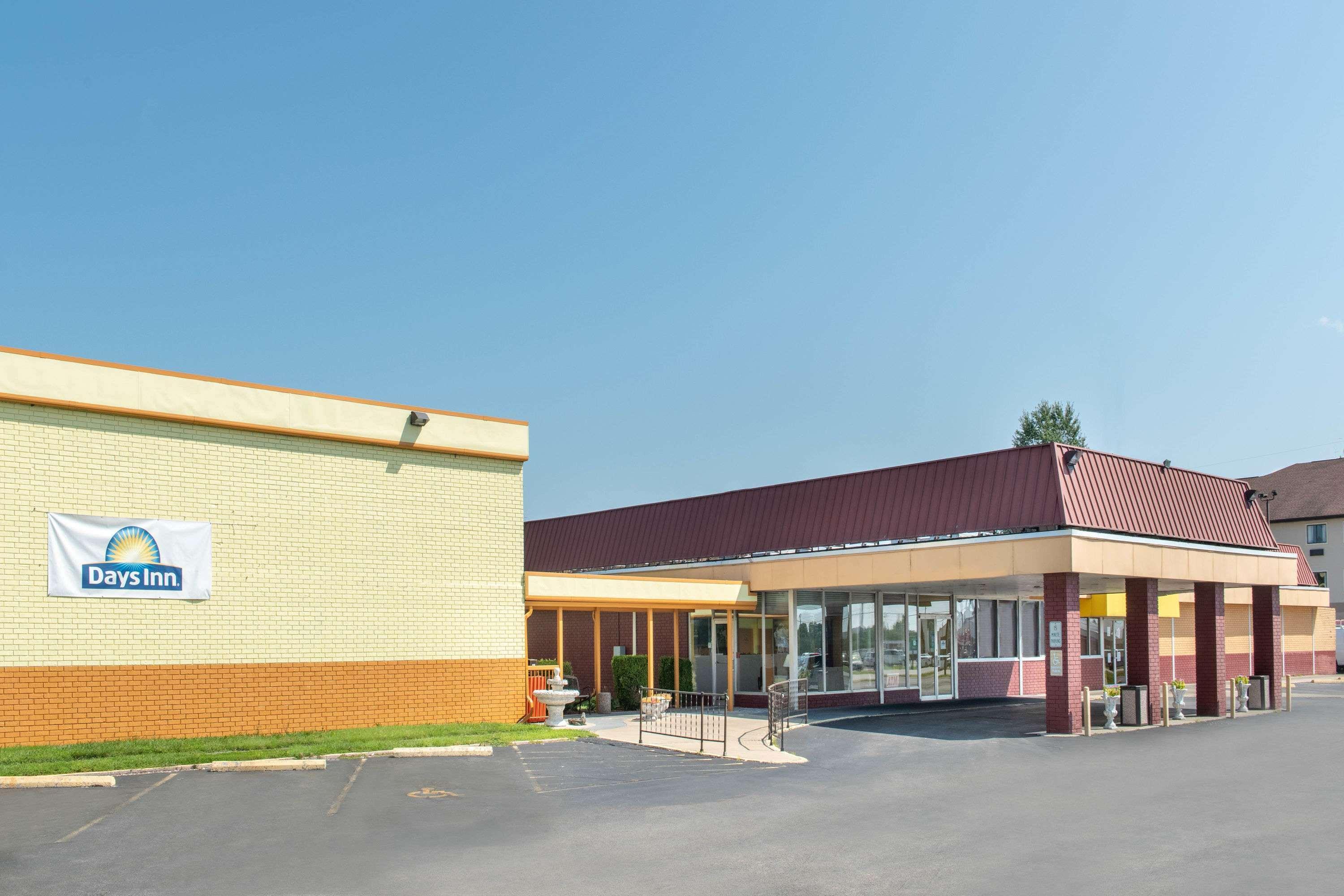 Days Inn By Wyndham Salem, Il Экстерьер фото