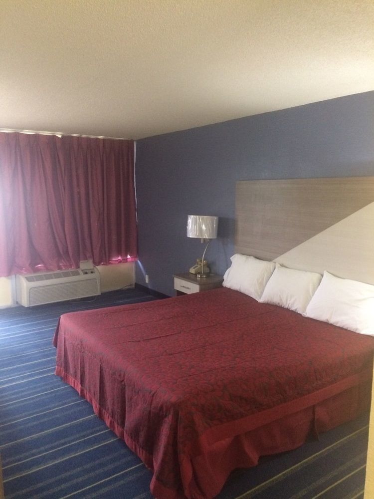 Days Inn By Wyndham Salem, Il Экстерьер фото