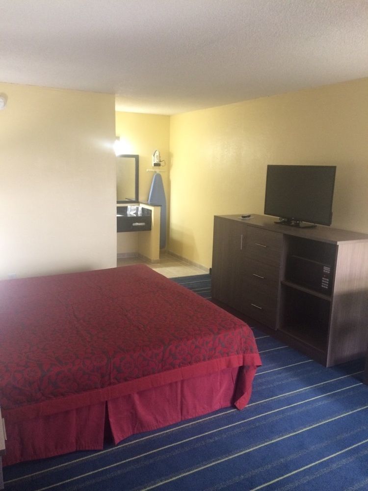 Days Inn By Wyndham Salem, Il Экстерьер фото