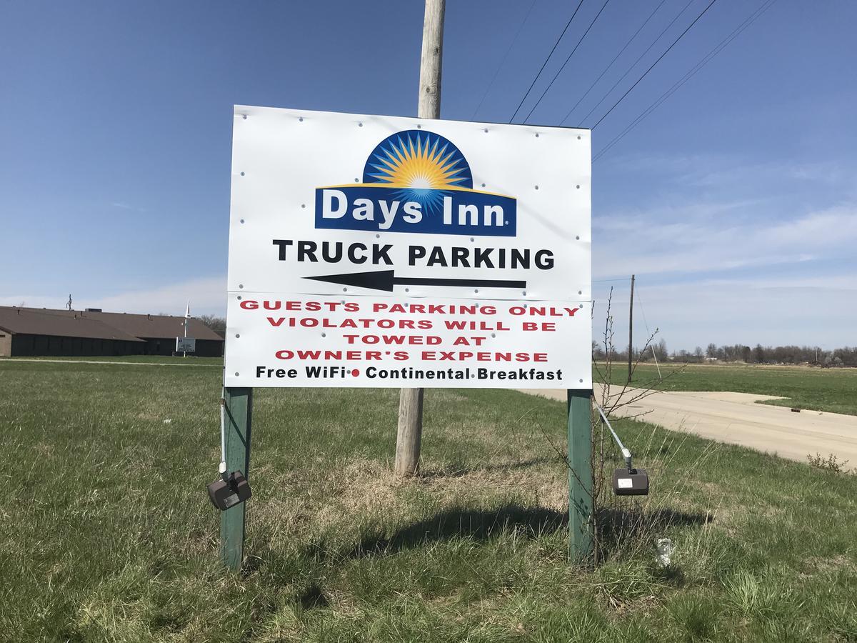 Days Inn By Wyndham Salem, Il Экстерьер фото
